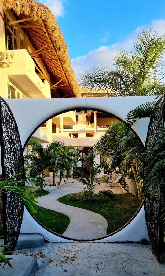 El Sho - Hotel Organico 부세리아스 외부 사진