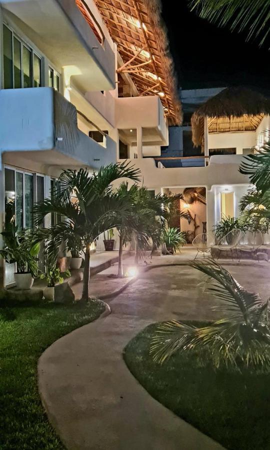 El Sho - Hotel Organico 부세리아스 외부 사진
